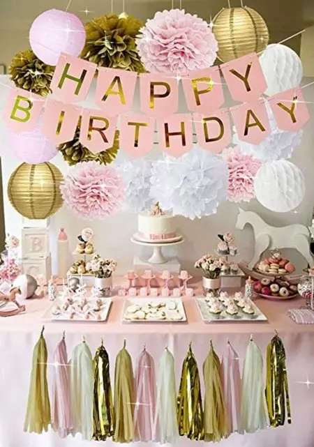 Tjejens födelsedagsdekoration: Hur man dekorerar ett rum för en tjej 2-3 år och 5-10 år gammal? Idéer för Baby 8, 11, 12, 13, 14, 15 år 24608_36