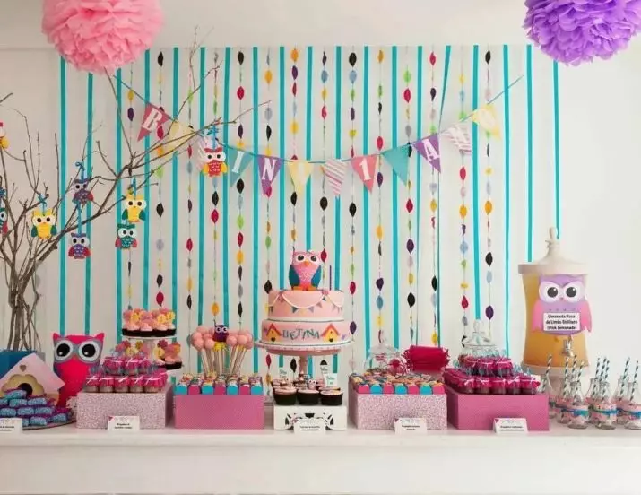 Trang trí sinh nhật của cô gái: Làm thế nào để trang trí một căn phòng cho một cô gái 2-3 tuổi và 5-10 tuổi? Ý tưởng cho em bé 8, 11, 12, 13, 14, 15 năm 24608_41