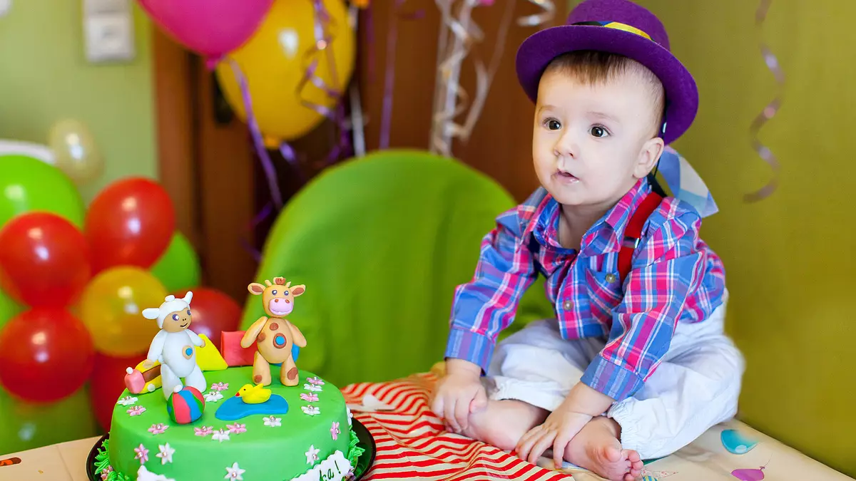 生日裝飾1年生日：如何用自己的手裝飾寶寶的房間？裝飾兒童度假屋的想法 24611_2