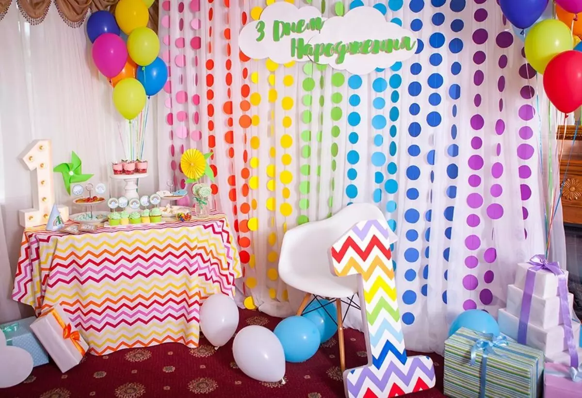 Födelsedagsdekoration 1 års födelsedag: Hur man dekorerar barnets rum med egna händer? Idéer dekorera barns fritidshus 24611_9