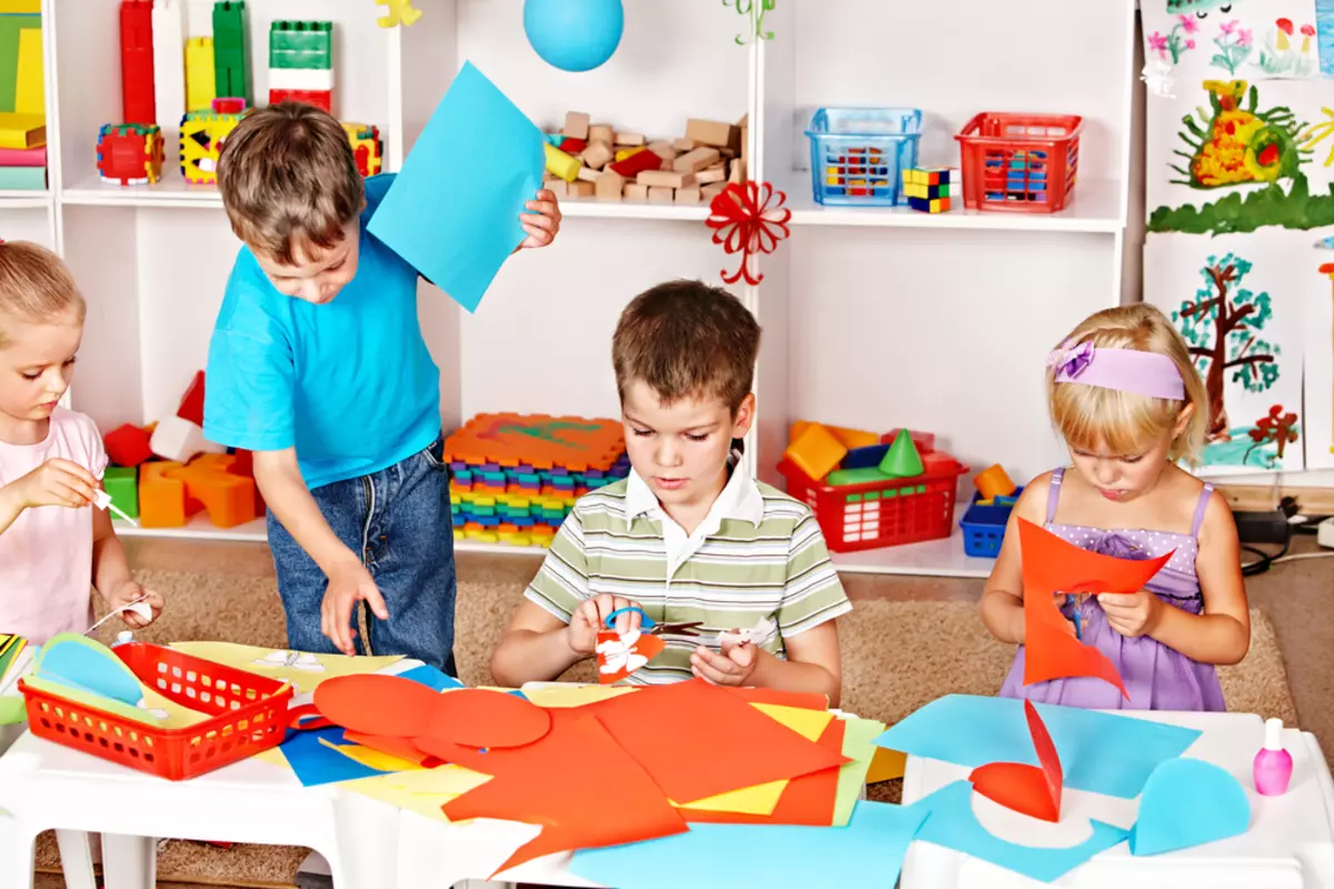 برنامج عيد ميلاد السيناريو 8 سنوات: مسابقات للأطفال، ألعاب مضحكة وممتعة في المنزل. كيف نحتفل بعيد ميلاد الأطفال في المنزل؟ 24621_32