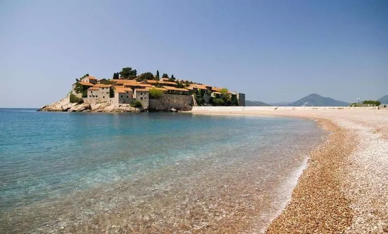 As melhores praias de recreação com crianças em Montenegro (39 fotos): Descrição de Sandy e outras praias 24672_25