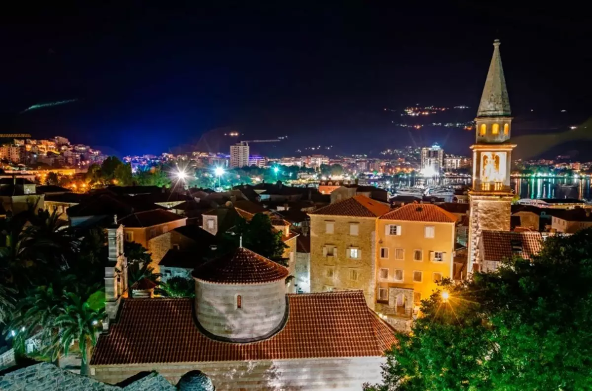 Budva (127 bilder): Hotellfasiliteter i Montenegro, Bestedslag. Underholdning for helligdager med barn og uten. Turistanmeldelser. 24673_116