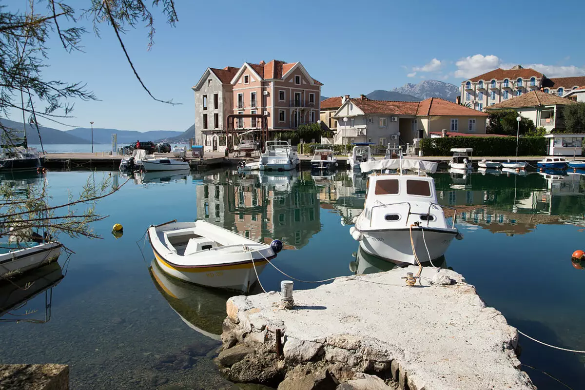 Zabytki Tivat (66 zdjęć): Porto Czarnogóra i inne ciekawe miejsca w Czarnogórze. Gdzie iść i co oglądać zimą? 24676_2
