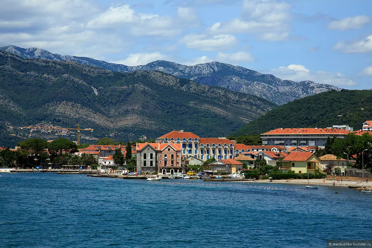 Pamjet e Tivat (66 foto): Porto Mali i Zi dhe vende të tjera interesante në Mal të Zi. Ku të shkoni dhe çfarë të shikoni në dimër? 24676_3