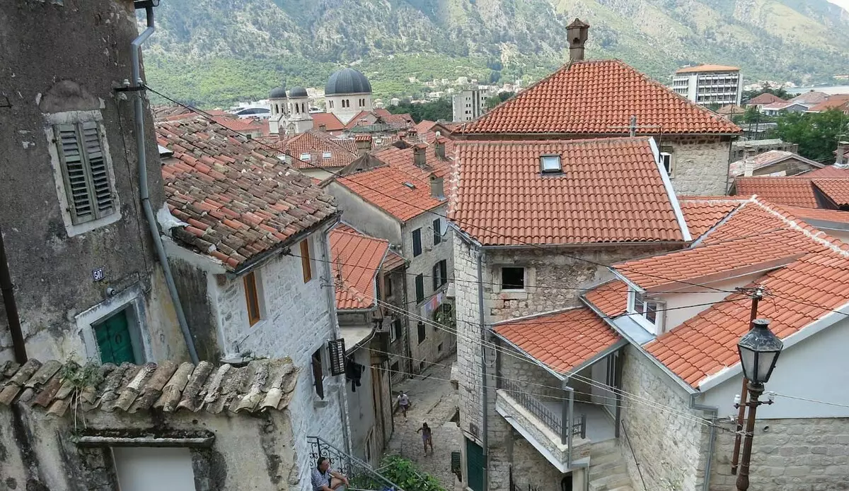 Sutomore (72 Foto): Fitur cuaca ing Montenegro. Apa pantai kanggo milih turis? Katrangan babarapan. Ulasan 24684_20