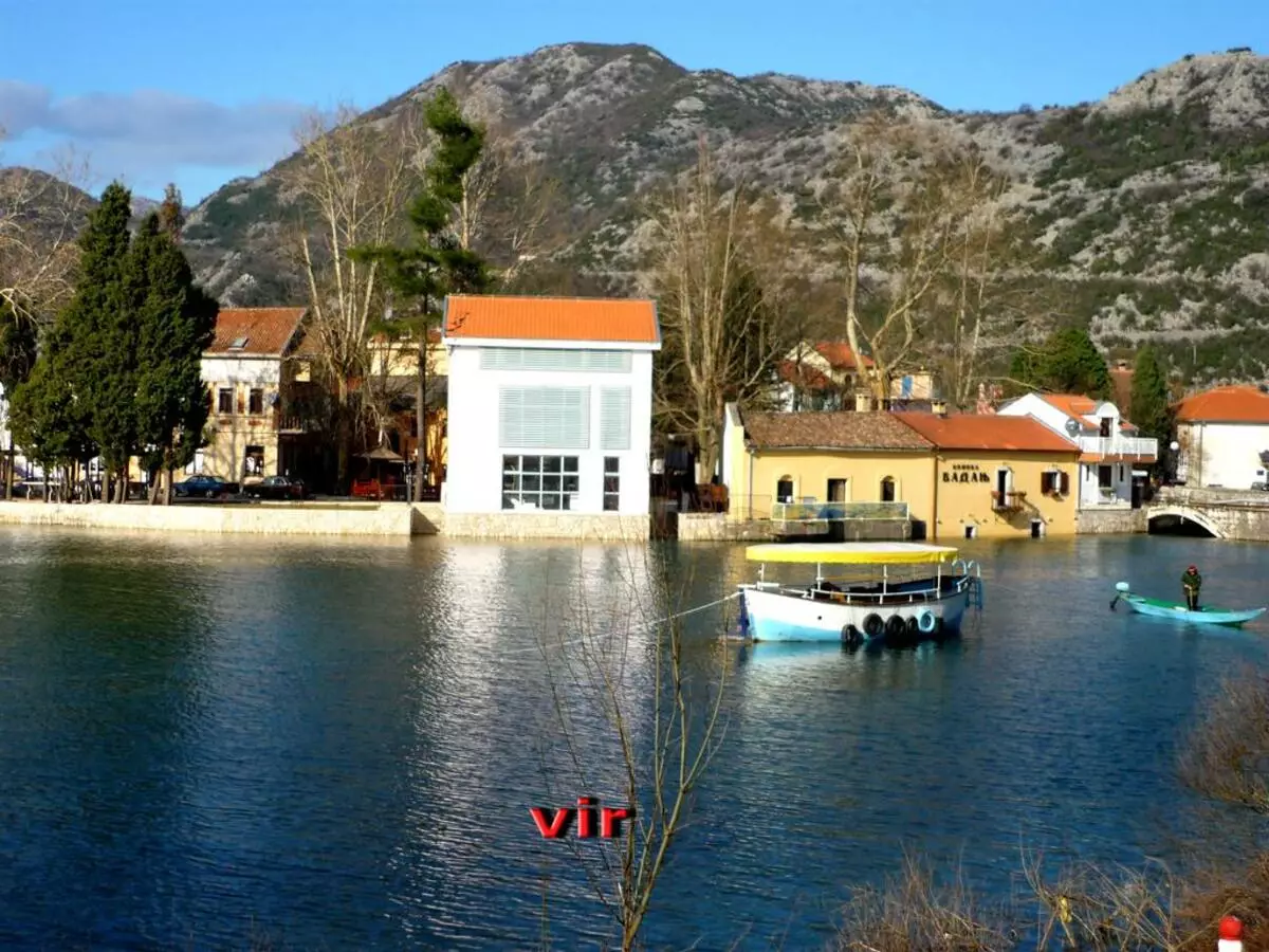 Skadar Lake (60 bilder): Utflukter i nærheten av Lake Shkoder. Hvordan bryst i Montenegro på egen hånd med bil? 24687_53