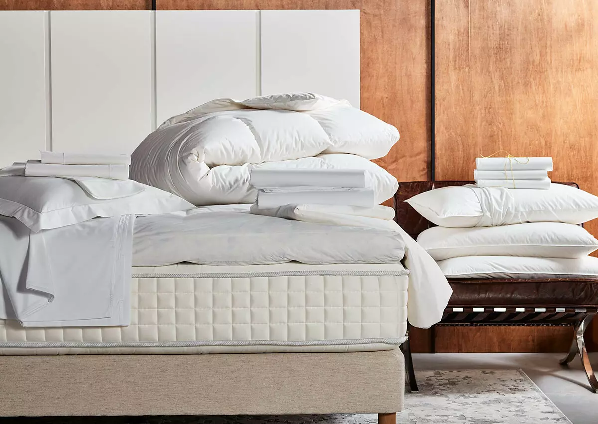 Roupa de cama (53 fotos): belos kits. Que instalações de dormir são a mais boa qualidade e como as escolher? Produção 24720_3