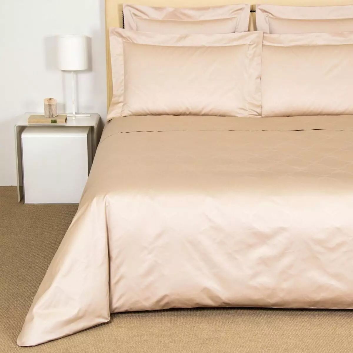 Liño de cama (53 fotos): belos kits. Que instalacións de durmir son a calidade máis boa e como elixilas? Produción 24720_40