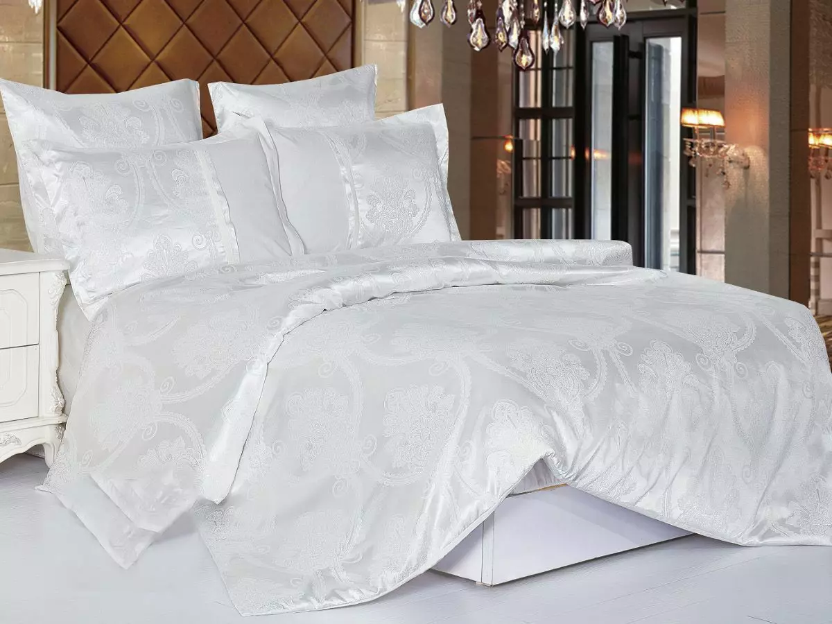 Liño de cama (53 fotos): belos kits. Que instalacións de durmir son a calidade máis boa e como elixilas? Produción 24720_47