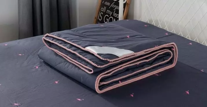 Ropa de cama con una manta en lugar de una edredón: elija un kit de verano o un conjunto 24724_10