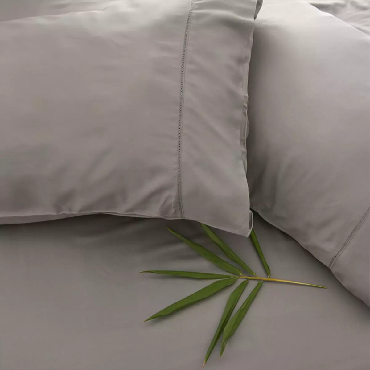 Постільна білизна з авокадо: комплекти з різною тканини на односпальне ліжко і 1,5-спальну, інші варіанти 24741_4