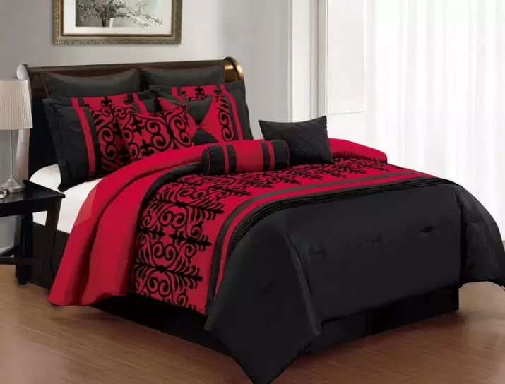 Liño de cama negra (36 fotos): negros de negro con rosas vermellas, con branco e ouro, con leóns e con jeroglifos, con outras estampas 24745_22