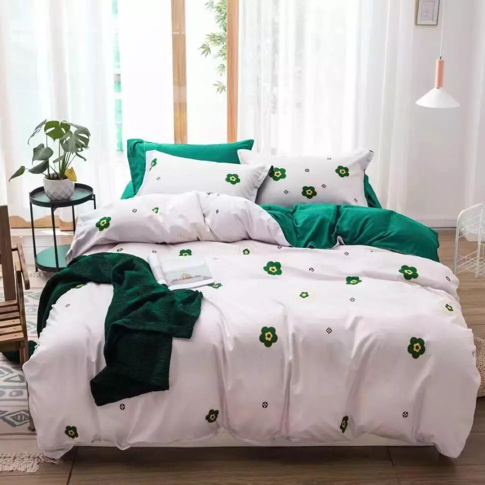 Tkanina Poplin za posteljnino (47 fotografij): Kakovost, Cons in Pluses. Kaj je? Sestava, Eurocomplekt in drugi iz Mkopopin, pregledi 24760_38
