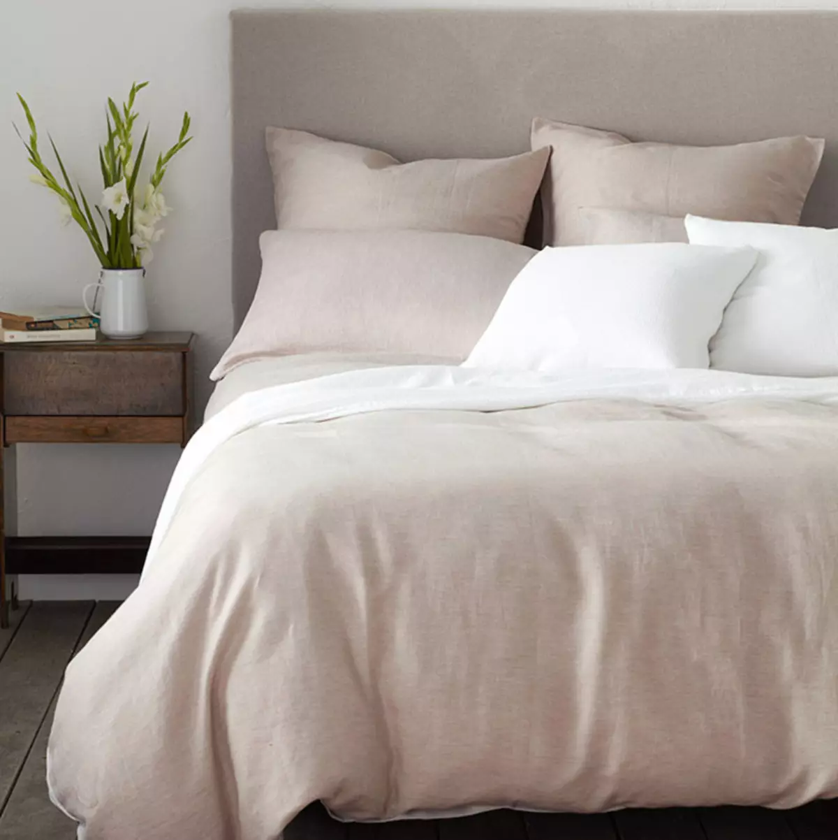 Teixit de roba de llit: quin material és millor comprar? Tipus i qualificació. Com triar el llit d'alta qualitat? De què es cosien? 24761_55