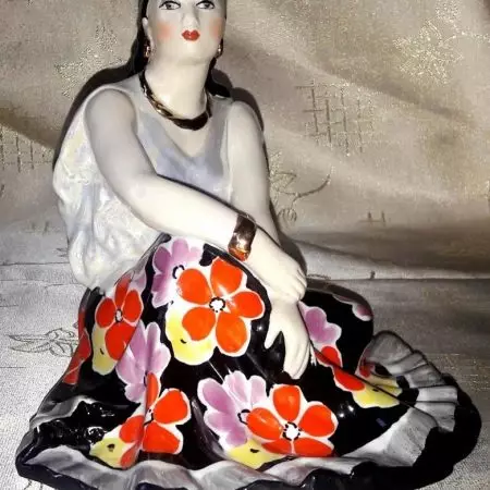 Figurine Dulyovo: porțelan 