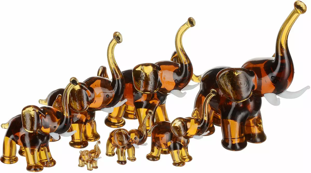 Patung-patung tujuh gajah: apa yang bermakna 7 keping gajah? Marmar dan patung-patung lain. Bagaimana untuk mencari mereka di dalam rumah? 24818_18
