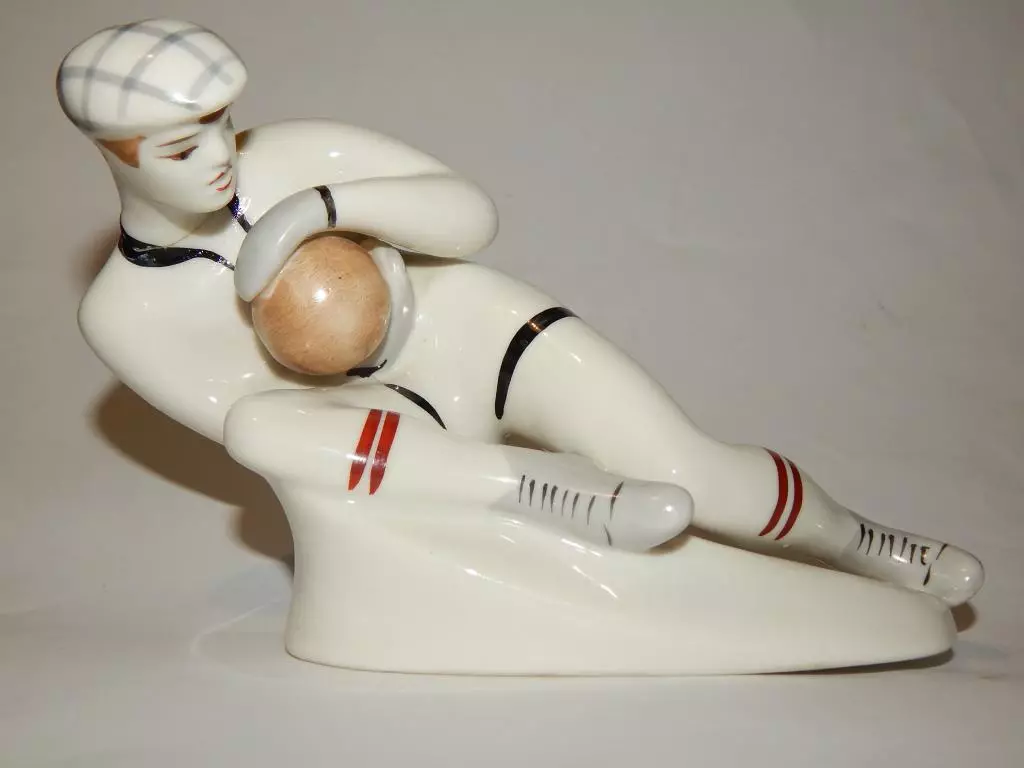 ソ連の置物：ソビエト時代の最も高価な人形。雪の乙女の置物やフィギュアスケート選手、クマや馬、スキーヤーやソ連の他のモデル 24823_54