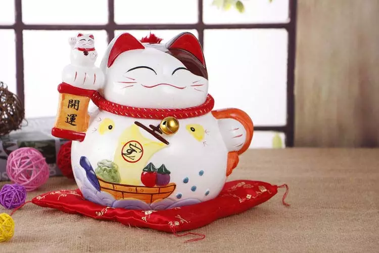 MALEKI-NECO: De waarde van de kat is veel geluk, Japanse kat-statuettes met verhoogde rechter- en linkerpoot. Waarom zwaait een kitty zijn poot? Waar moet je een figuur plaatsen? 24827_31