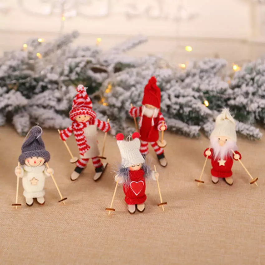 Bức tượng nhỏ năm mới: Hình Santa Claus và hươu sứ, bóng âm nhạc, đồ chơi phát sáng và những người khác. Làm thế nào để lựa chọn cho nội thất cho năm mới? 24831_24