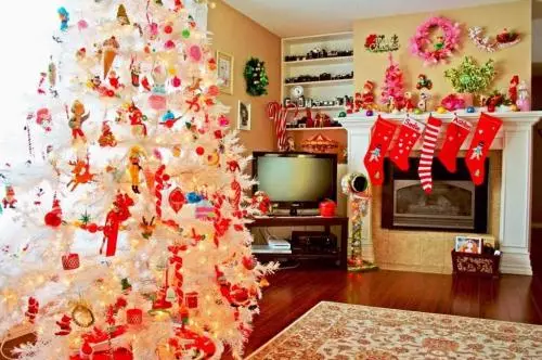 Bức tượng nhỏ năm mới: Hình Santa Claus và hươu sứ, bóng âm nhạc, đồ chơi phát sáng và những người khác. Làm thế nào để lựa chọn cho nội thất cho năm mới? 24831_29