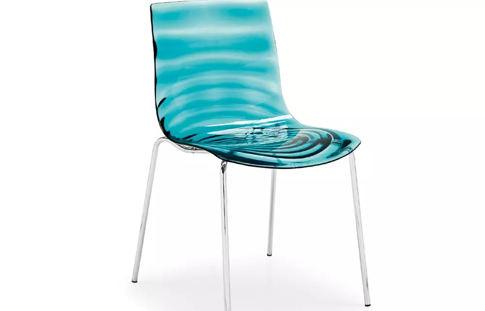 Sedie trasparenti (59 foto): sedie a barre in plastica, modelli Ghost e Eames e altre sedie da designer trasparenti all'interno 24836_45