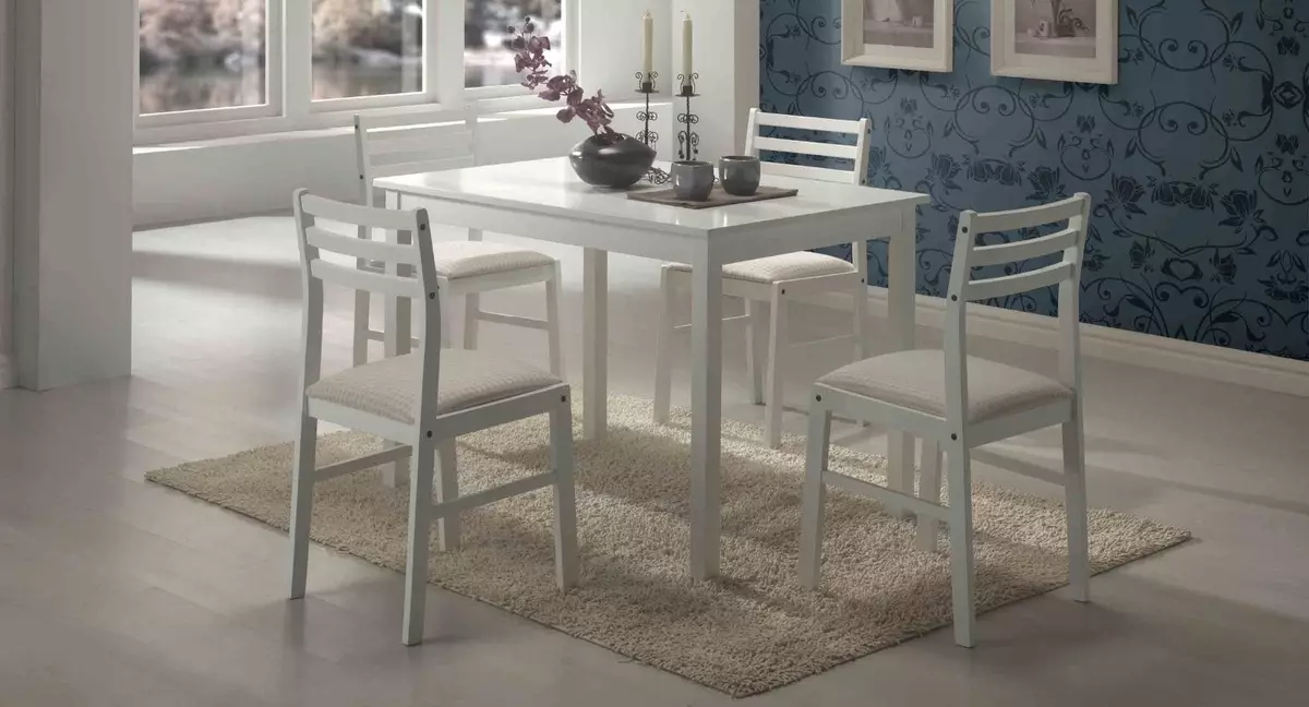 白色廚房椅子（37張照片）：明亮的木製廚房椅子內部，黑白模型的現代設計與背部和其他椅子 24838_4