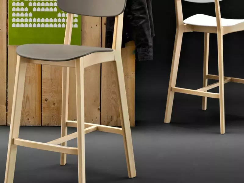 Mutfak Yarı ikili koltuklar (27 fotoğraf): sandalyeleri Özellikleri malzeme ve tasarım seçimi için 60 cm ve diğer modelleri önerileri yüksekliğindeki 24841_18