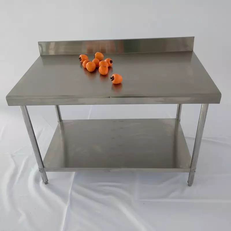Kuhinjski radnici stolovi (49 fotografija): stolovi za sječenje za kuhinje za kuhinje iz naslova, proizvodnja profesionalni stolovi s policama i drugim opcijama 24846_11