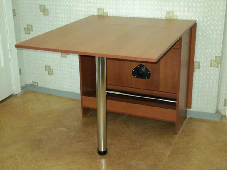 Masalar-mutfak standları (50 fotoğraf): Çekmeceli ve raflı mutfak modelleri. Küçük bir oda için lavabonun altındaki bir masa nasıl alınır? Yemekler için masa 800x600x850 mm ve diğer modeller 24852_5