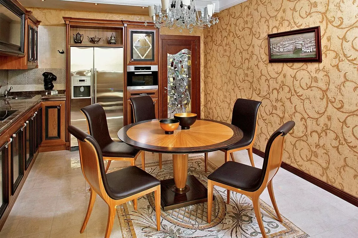 Velikost kuchyňských stolů (28 fotek): Standardní výška jídelny v kuchyni z podlahy, modelové normy 60x60, 60x80 cm a další rozměry 24855_17