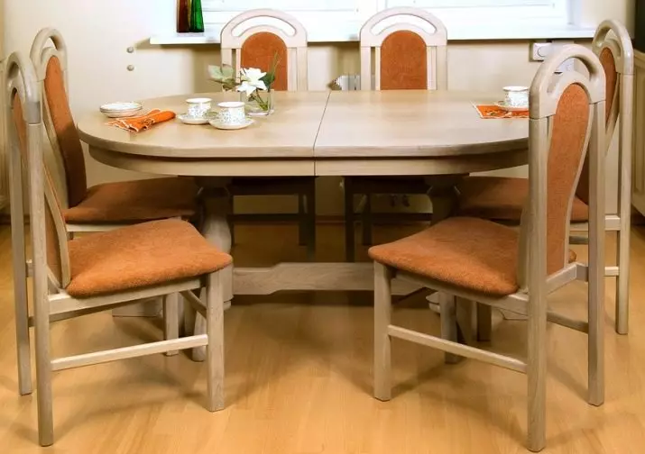 Étkező csoport konyha tolóasztallal (51 fotók): összecsukható székek fa és konyhai asztalok transzformátorok, üveg bútorok és egyéb lehetőségek 24861_43