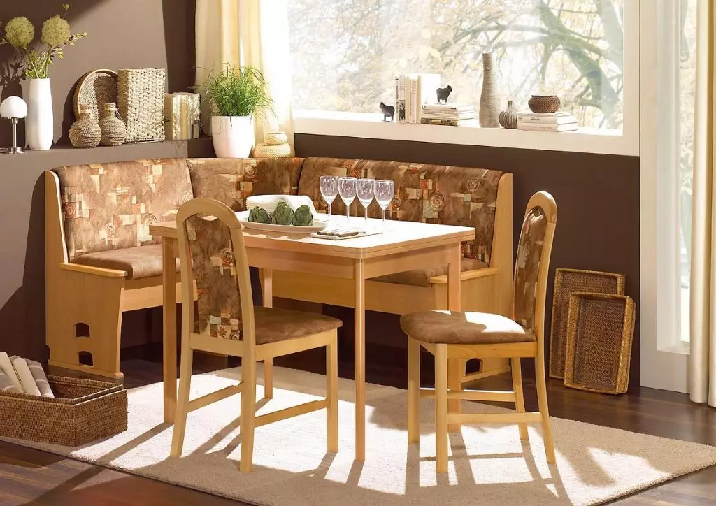 گوشه های آشپزخانه نرم (55 عکس): طراحی مبلمان برای آشپزخانه کوچک و بزرگ، اندازه گوشه ها با میز و صندلی 24886_53