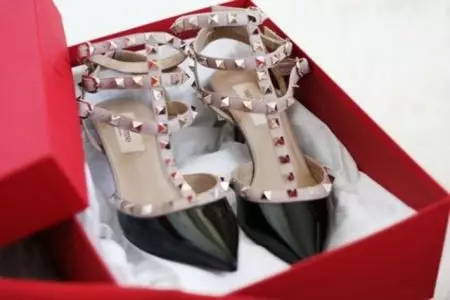 Zapatos de Valentino (62 fotos): Modelos Spiked, Rockstud, Tango, Rojo, Garavani 2488_47