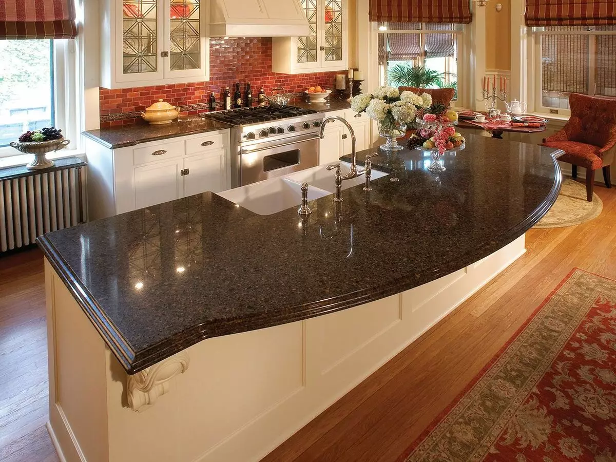 Quartz stola pre kuchyňa (28 fotografií): Krásne kuchyne modely z aglomerátu, revízie výrobcov 24902_11