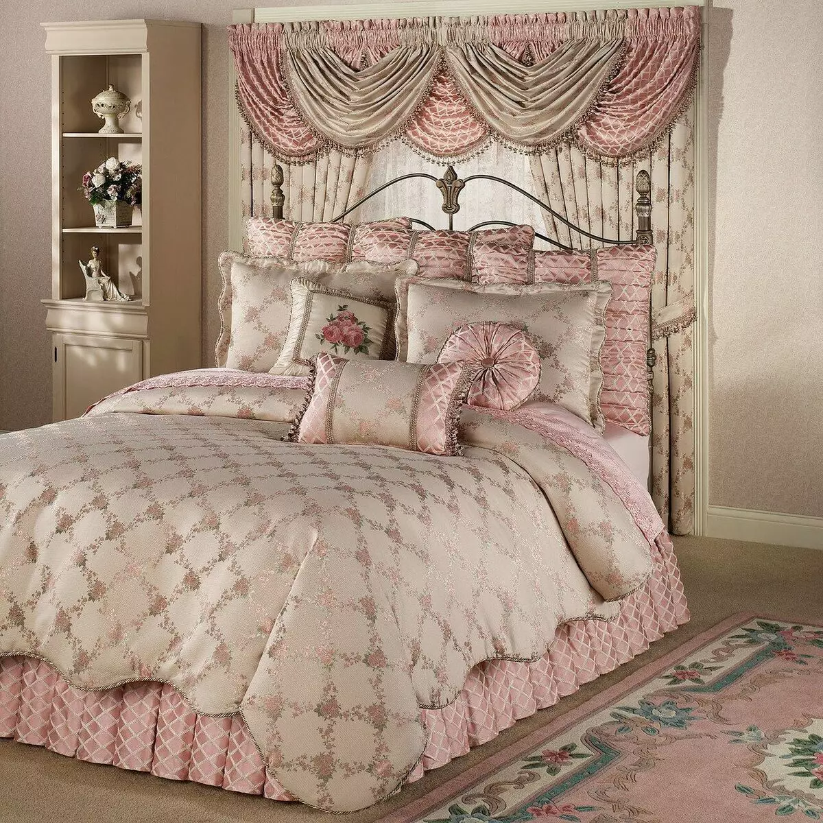 Bedspreads ორმაგი საწოლი (48 ფოტო): ლამაზი საბნები, სტანდარტული ზომები და დიზაინი, ტიპები, ატლასის და სხვა bedspreads ერთად ruffles და გარეშე 24930_8