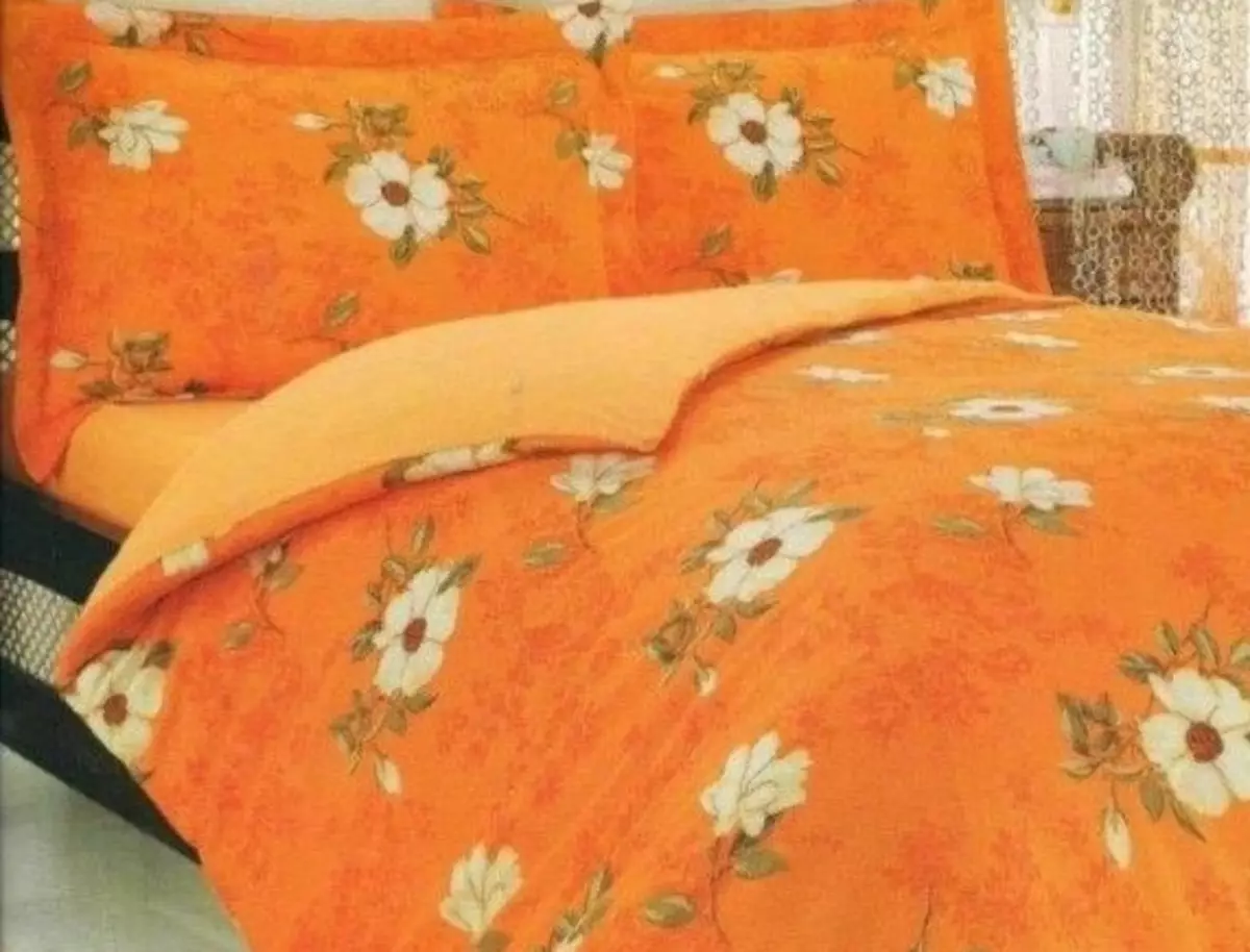 Terry Bed Linen: nagtakda sa usa ka goma nga banda nga adunay mga habol, uban pang mainit nga panapton nga mga kit, 2-kwarto ug 1-kwarto 24950_12