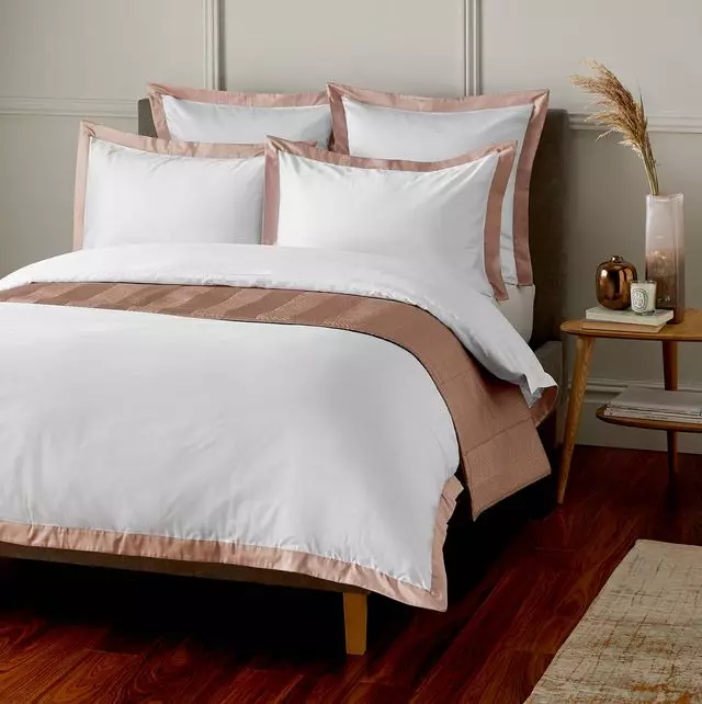 Liño de cama a partir de algodón egipcio: conxuntos de roupa de tecido de Exipto, vantaxes e contras, coidados e opinións de revisión 24953_19