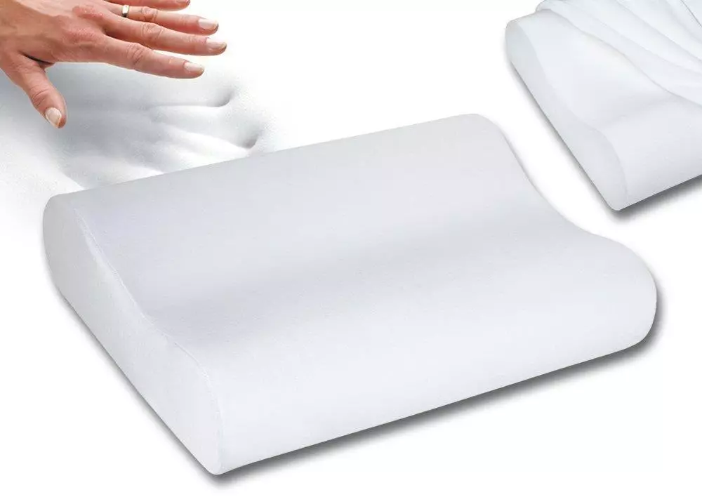 Pillow with memory effect: orthopedic and anatomical models Memory Foam under the head. How to sleep on it? Rating of the best models, reviews 24957_12