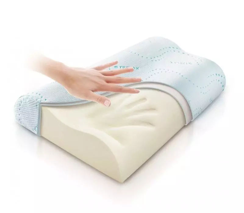 Kuinka nukkua ortopedisella tyynyllä? 20 kuvaa Kuinka valehdella ja käyttää tyynyä takavarikoilla? Minkä puolen laittaa pään alle? 24958_11