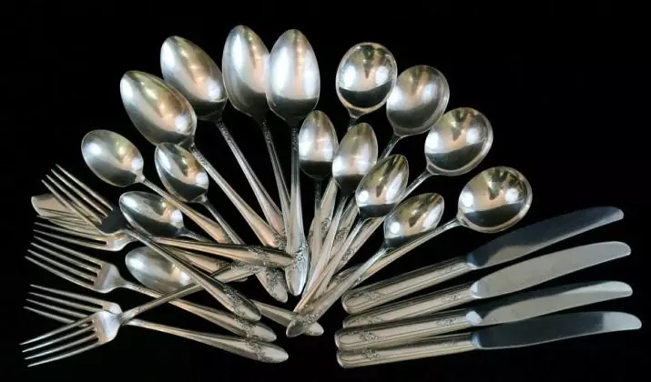 Sets of takeLery: një grup forks, thika dhe lugë për 6 dhe 24 persona, opsionet e dhuruara të regjistruara, pasqyrë e grupeve në një valixhe 24977_20