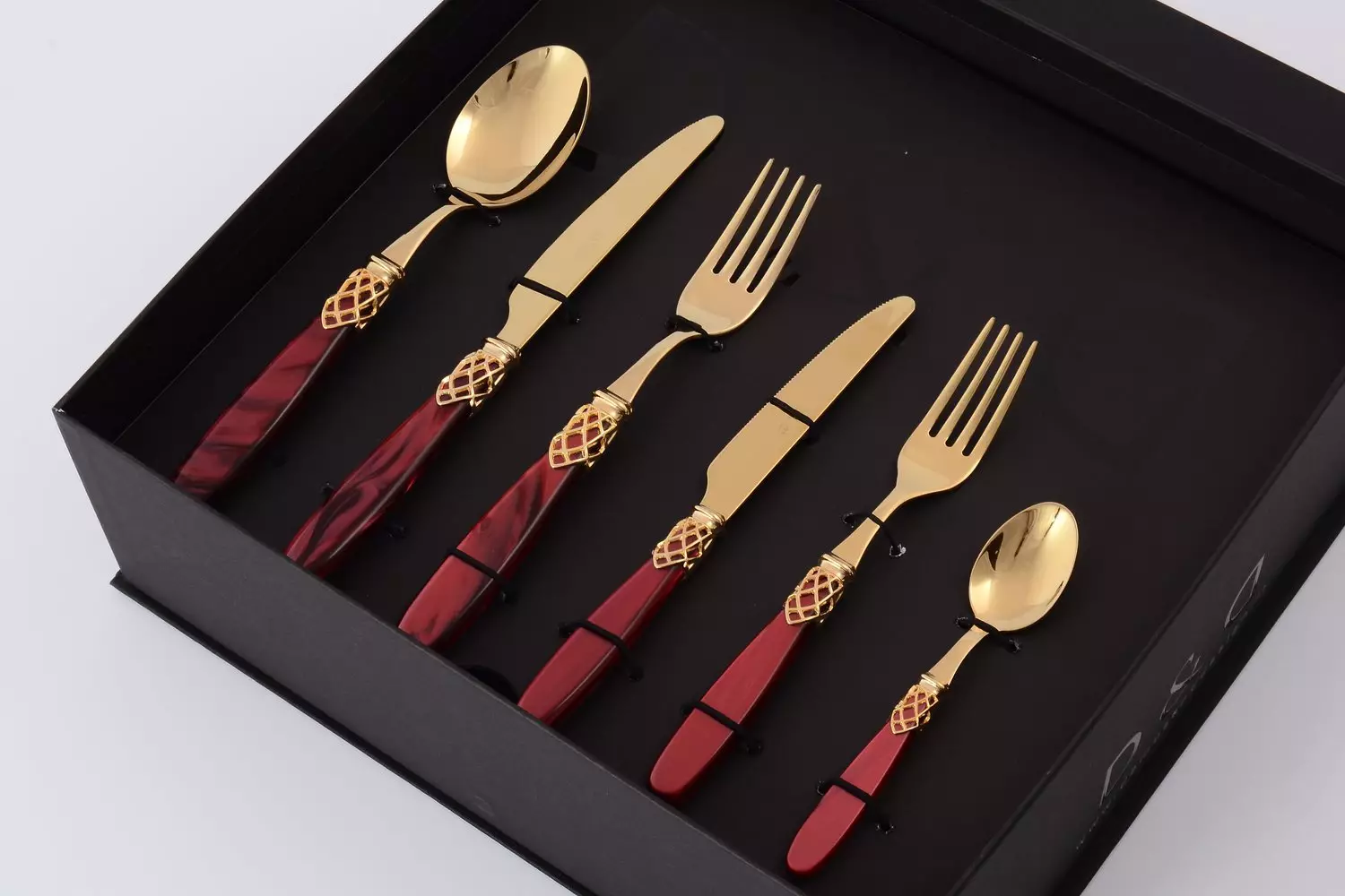 Sets van bestek: een set van vorken, messen en lepels voor 6 en 24 personen, geregistreerd gift opties, overzicht van de sets in een koffer 24977_30
