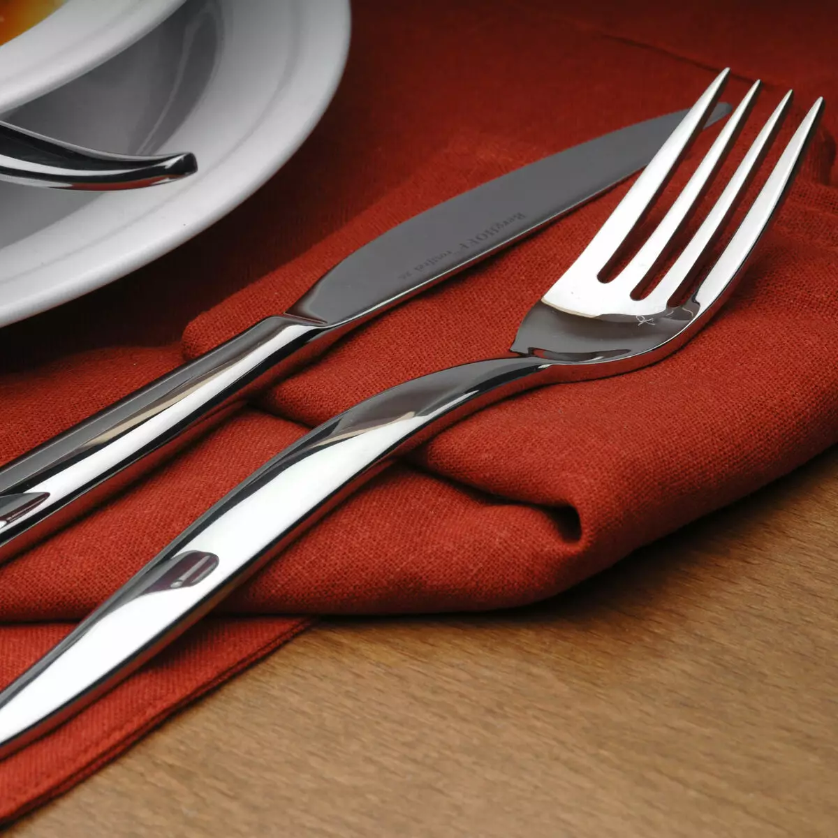 Set tina cutlery: susunan garpu, pegat sareng spoons pikeun 6 sareng 24 jalma anu kadaptar, pilihan kado anu kadaptar, tinju tina set dina koper 24977_5