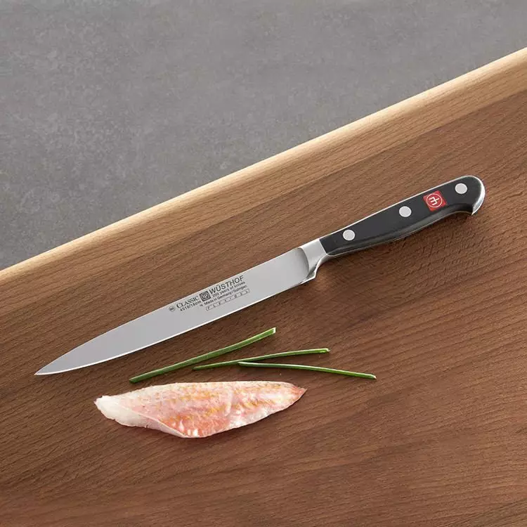 Německé nože (46 fotek): Zwilling J.A Kuchyňské nože. Henckels a sady jiných výrobců. Výběr nejlepších kuchyňských nožů 24990_16