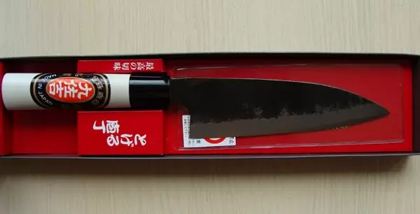 Knives Dapur Jepang (35 Poto): Kiomo Kacabatan sareng Pabrikan séjén. Nakiri sareng Deba, Santoko sareng spésiés sanés. Pilihan suske 24998_19