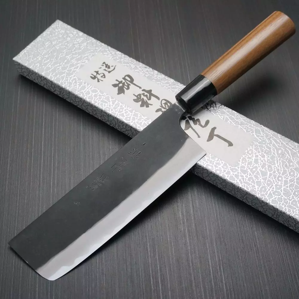Knives Dapur Jepang (35 Poto): Kiomo Kacabatan sareng Pabrikan séjén. Nakiri sareng Deba, Santoko sareng spésiés sanés. Pilihan suske 24998_9