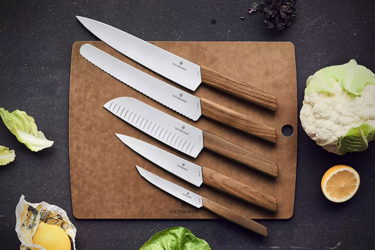 Bıçaklar Victorinox (30 fotoğraf): Bir dizi mutfak bıçağı seçimi. Patates ve diğer modelleri temizlemek için İsviçre bıçaklarının açıklaması. En iyi seçenekler firması 25001_20