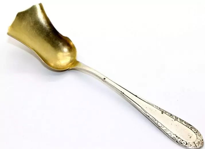 Teaspoon (29 photos): volume in ml, disposable products and spoons with a long handle. Size and weight in grams 25002_18