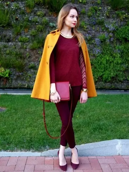 Burgundijos batai (57 nuotraukos): ką dėvėti moterų modelius ant bordo spalvos, su kokiomis pėdomis juos sujungti 2500_54