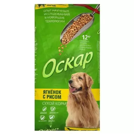 Feed di Oscar: per cani, cuccioli e gatti. Cibo secco e umido, la loro composizione. Produttore di cibo per cani per cani attivi di razze di grandi dimensioni e altri, recensioni 25097_11